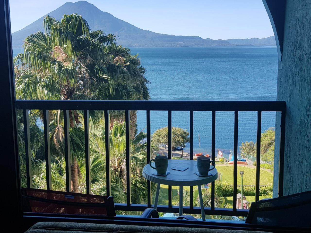 The Paradise Of Atitlan Suites - Free Breakfast Supplies Panajachel Exterior photo