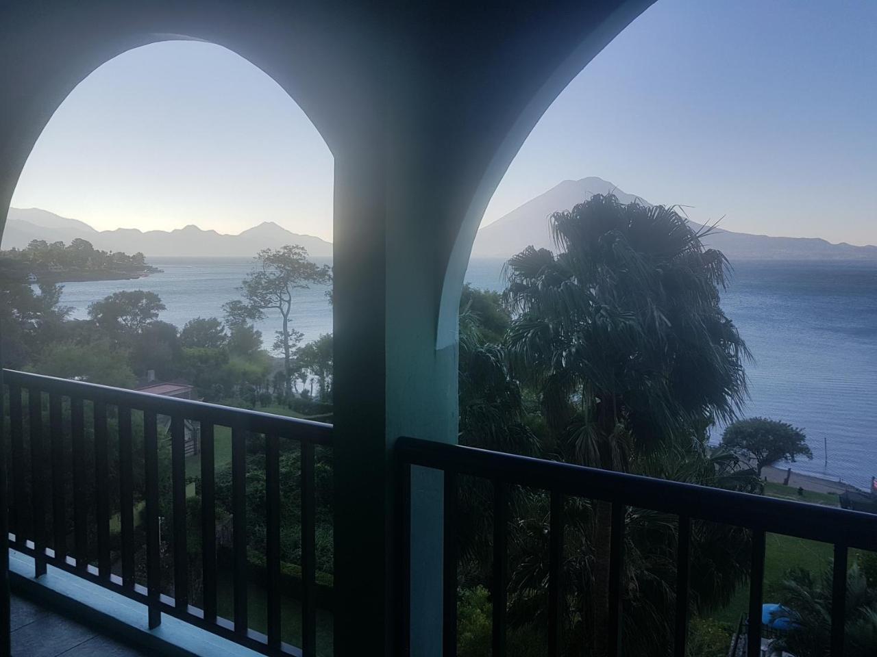 The Paradise Of Atitlan Suites - Free Breakfast Supplies Panajachel Exterior photo