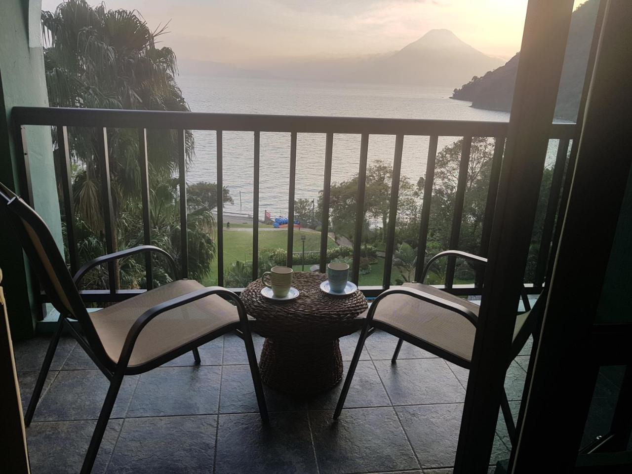 The Paradise Of Atitlan Suites - Free Breakfast Supplies Panajachel Exterior photo