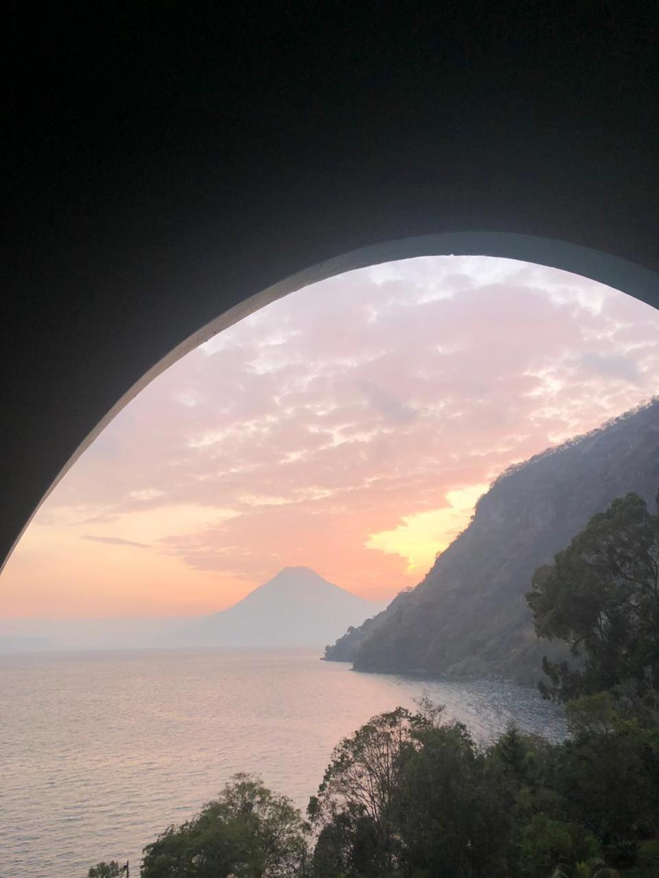 The Paradise Of Atitlan Suites - Free Breakfast Supplies Panajachel Exterior photo